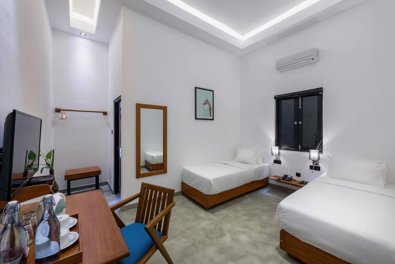 Fern Colombo Bed & Breakfast Екстериор снимка