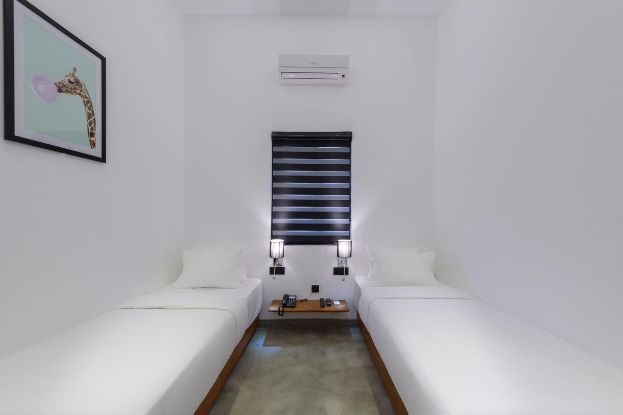Fern Colombo Bed & Breakfast Екстериор снимка